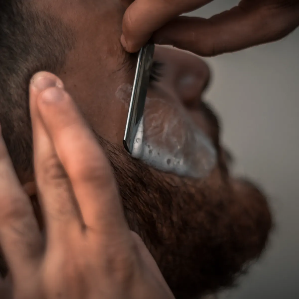 عنوان التناسق للحلاقة الرجالية